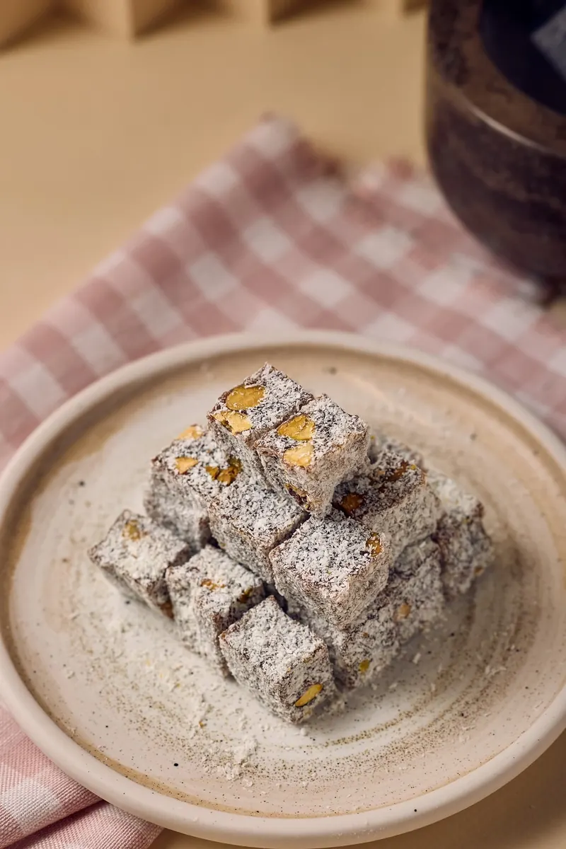Hindistan Cevizli Duble Antep Fıstıklı Lokum 250 gr